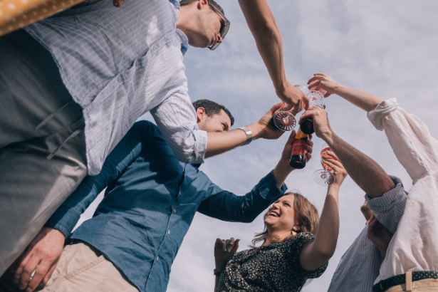 O Instituto Econacional destaca que nem todas as alternativas ao plástico são sustentáveis, exigindo avaliação técnica.