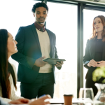 Decisões de investimento mais seguras com as estratégias de avaliação de empresas de Carlos Eduardo Rosalba Padilha.