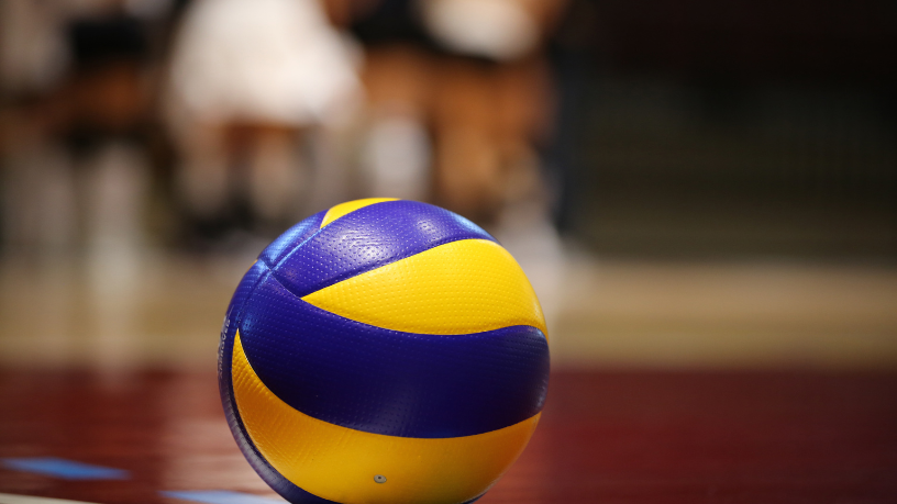 A mensagem de Em cada toque, um valor: O voleibol como expressão de respeito e dedicação destaca ética e compromisso. Produção de Alfredo Moreira Filho.