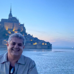 A França interiorana revela vilas e mercados que preservam a cultura regional, destaca Leonardo Rocha de Almeida.